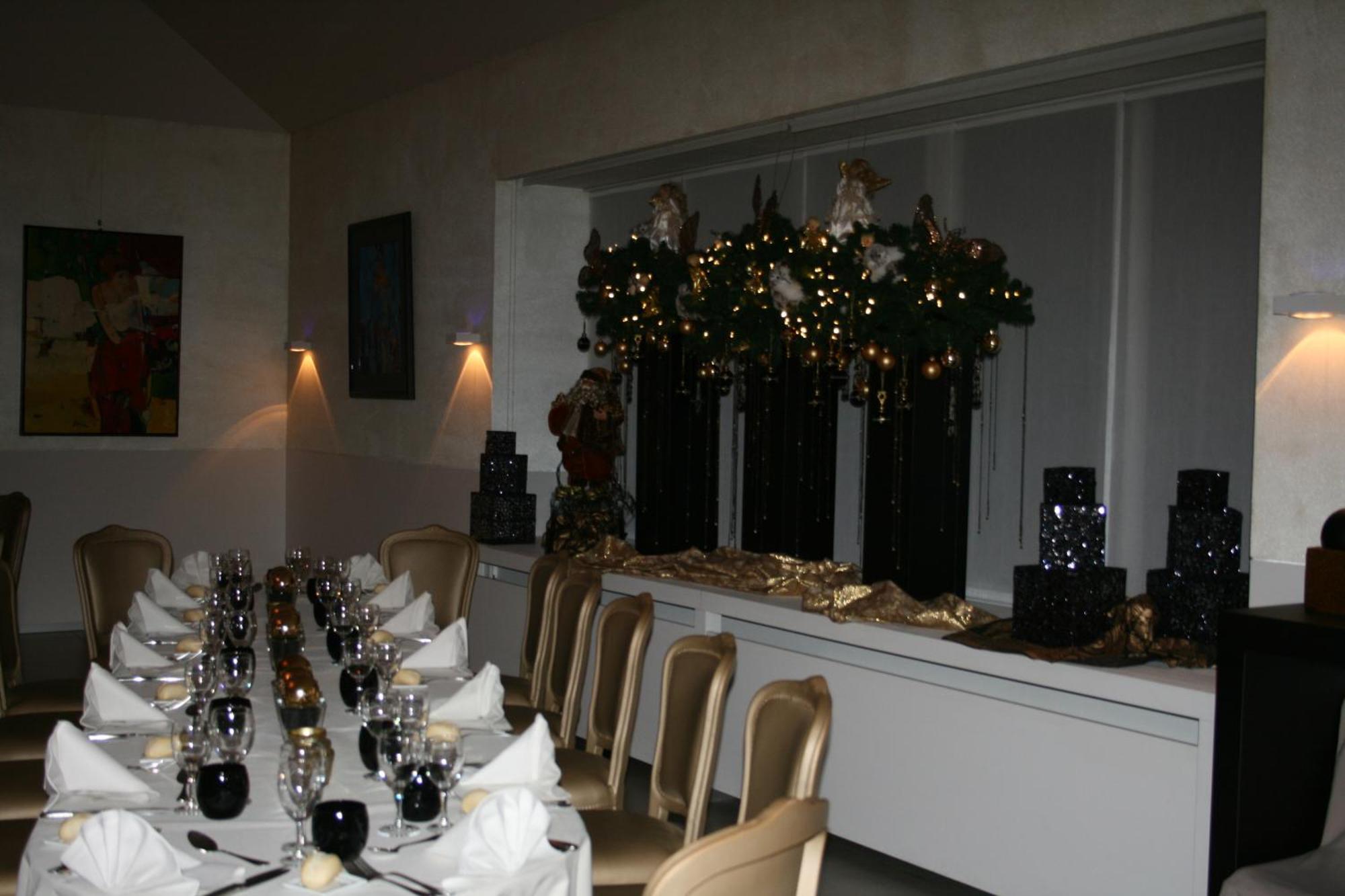Hotel Shamrock Tielt Esterno foto